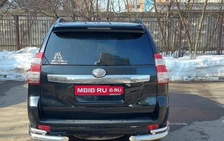 Toyota Land Cruiser Prado 150 рестайлинг 2, 2017 год, 4 950 000 рублей, 9 фотография