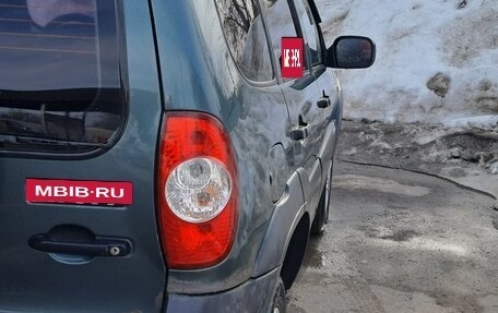 Chevrolet Niva I рестайлинг, 2011 год, 425 000 рублей, 35 фотография