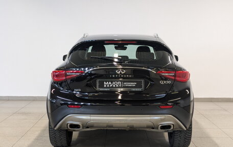 Infiniti QX30, 2017 год, 2 330 000 рублей, 5 фотография
