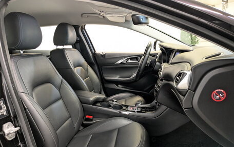 Infiniti QX30, 2017 год, 2 330 000 рублей, 14 фотография