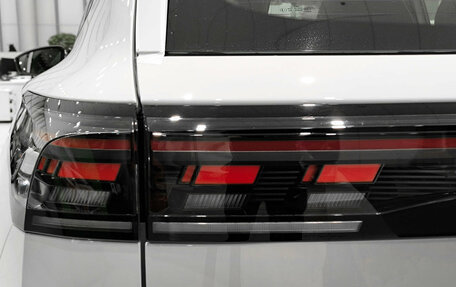 Volkswagen Tiguan, 2025 год, 4 899 000 рублей, 10 фотография