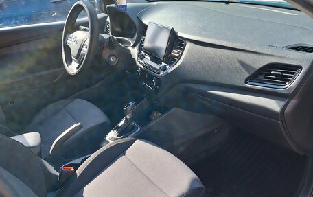 Hyundai Solaris II рестайлинг, 2020 год, 1 690 000 рублей, 11 фотография