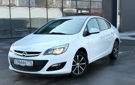 Opel Astra J, 2014 год, 820 000 рублей, 1 фотография