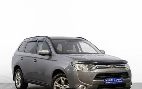 Mitsubishi Outlander III рестайлинг 3, 2012 год, 1 299 000 рублей, 2 фотография