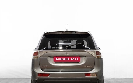 Mitsubishi Outlander III рестайлинг 3, 2012 год, 1 299 000 рублей, 6 фотография