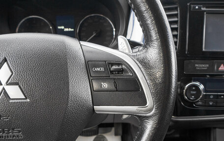 Mitsubishi Outlander III рестайлинг 3, 2012 год, 1 299 000 рублей, 17 фотография