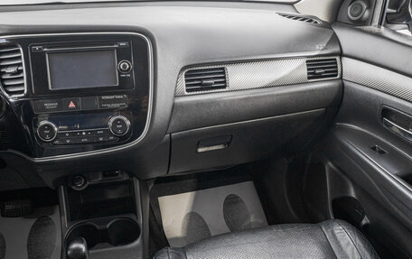 Mitsubishi Outlander III рестайлинг 3, 2012 год, 1 299 000 рублей, 23 фотография