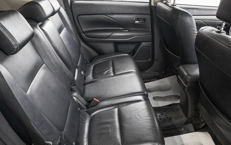 Mitsubishi Outlander III рестайлинг 3, 2012 год, 1 299 000 рублей, 26 фотография