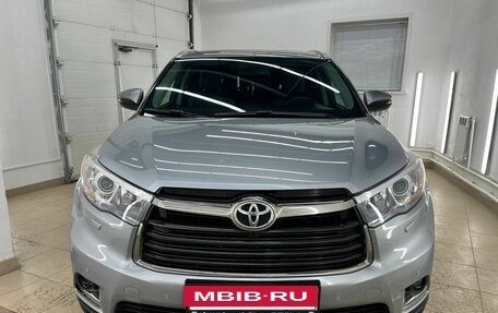 Toyota Highlander III, 2014 год, 2 997 000 рублей, 9 фотография