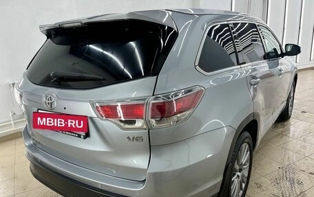 Toyota Highlander III, 2014 год, 2 997 000 рублей, 3 фотография