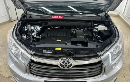 Toyota Highlander III, 2014 год, 2 997 000 рублей, 22 фотография