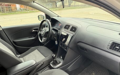 Volkswagen Polo VI (EU Market), 2012 год, 760 000 рублей, 15 фотография