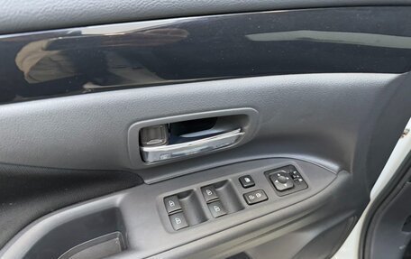 Mitsubishi Outlander III рестайлинг 3, 2022 год, 2 270 000 рублей, 6 фотография