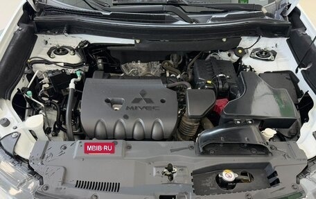 Mitsubishi Outlander III рестайлинг 3, 2022 год, 2 270 000 рублей, 16 фотография