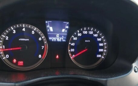 Hyundai Solaris II рестайлинг, 2013 год, 850 000 рублей, 7 фотография