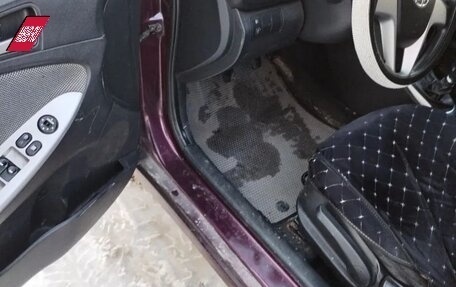 Hyundai Solaris II рестайлинг, 2013 год, 850 000 рублей, 11 фотография