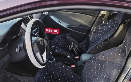 Hyundai Solaris II рестайлинг, 2013 год, 850 000 рублей, 12 фотография