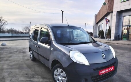 Renault Kangoo II рестайлинг, 2013 год, 650 000 рублей, 1 фотография