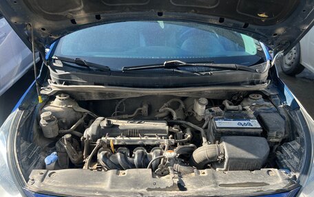 Hyundai Solaris II рестайлинг, 2013 год, 569 000 рублей, 13 фотография