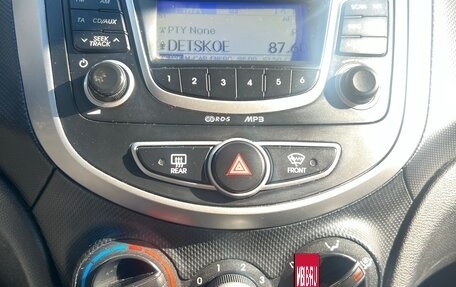 Hyundai Solaris II рестайлинг, 2013 год, 569 000 рублей, 11 фотография