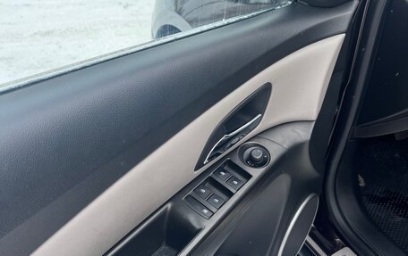 Chevrolet Cruze II, 2013 год, 630 000 рублей, 13 фотография