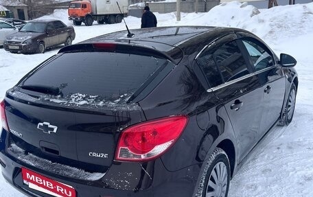 Chevrolet Cruze II, 2013 год, 630 000 рублей, 3 фотография