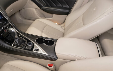 Infiniti Q50 I рестайлинг, 2014 год, 2 230 000 рублей, 15 фотография