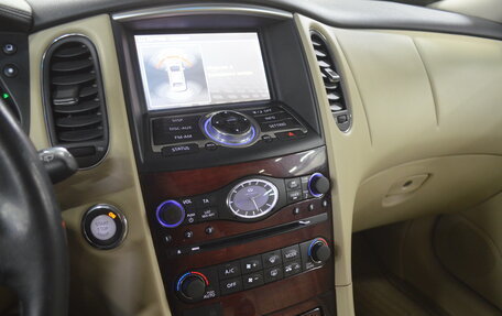 Infiniti QX50 I рестайлинг, 2016 год, 1 950 000 рублей, 17 фотография