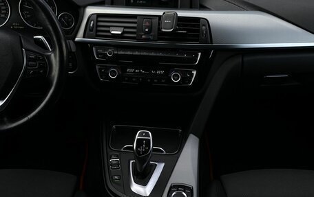 BMW 3 серия, 2019 год, 2 750 000 рублей, 13 фотография