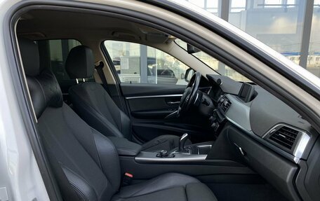 BMW 3 серия, 2019 год, 2 750 000 рублей, 22 фотография