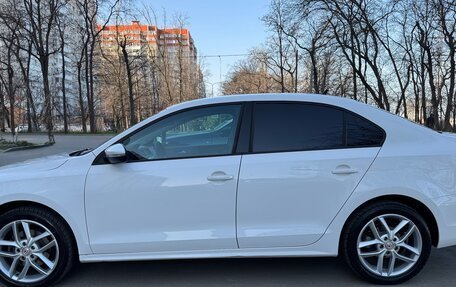Volkswagen Jetta VI, 2014 год, 1 130 000 рублей, 2 фотография