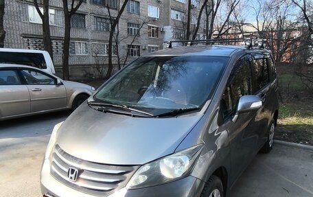 Honda Freed I, 2011 год, 955 000 рублей, 5 фотография