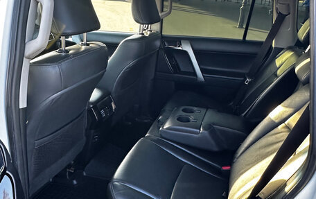 Toyota Land Cruiser Prado 150 рестайлинг 2, 2014 год, 5 350 000 рублей, 12 фотография