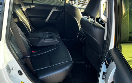 Toyota Land Cruiser Prado 150 рестайлинг 2, 2014 год, 5 350 000 рублей, 15 фотография