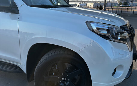 Toyota Land Cruiser Prado 150 рестайлинг 2, 2014 год, 5 350 000 рублей, 28 фотография