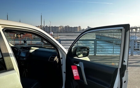 Toyota Land Cruiser Prado 150 рестайлинг 2, 2014 год, 5 350 000 рублей, 17 фотография