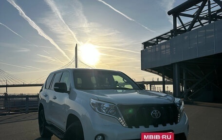 Toyota Land Cruiser Prado 150 рестайлинг 2, 2014 год, 5 350 000 рублей, 29 фотография