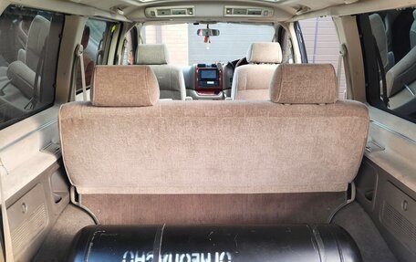 Toyota Grand HiAce I, 2001 год, 1 200 000 рублей, 6 фотография