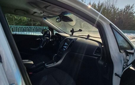 Opel Astra J, 2013 год, 730 000 рублей, 11 фотография