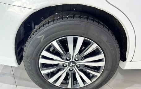 Mitsubishi Outlander III рестайлинг 3, 2022 год, 2 260 000 рублей, 7 фотография