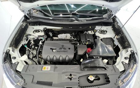 Mitsubishi Outlander III рестайлинг 3, 2022 год, 2 260 000 рублей, 18 фотография