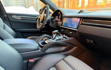 Porsche Cayenne III, 2019 год, 9 250 000 рублей, 15 фотография