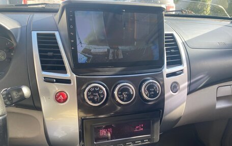 Mitsubishi Pajero Sport II рестайлинг, 2013 год, 1 500 000 рублей, 8 фотография