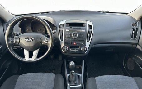 KIA cee'd I рестайлинг, 2010 год, 622 000 рублей, 10 фотография