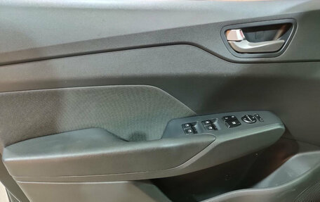 Hyundai Solaris II рестайлинг, 2018 год, 1 350 000 рублей, 14 фотография