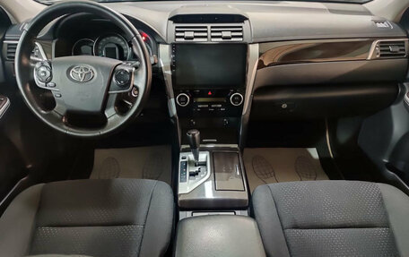 Toyota Camry, 2014 год, 1 585 000 рублей, 10 фотография