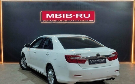 Toyota Camry, 2014 год, 1 585 000 рублей, 2 фотография