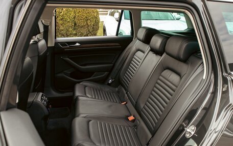 Volkswagen Passat B8 рестайлинг, 2019 год, 1 795 000 рублей, 18 фотография