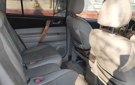 Toyota Highlander III, 2007 год, 1 800 000 рублей, 7 фотография