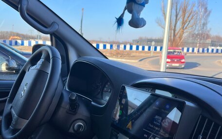 Hyundai Grand Starex Grand Starex I рестайлинг 2, 2010 год, 1 600 000 рублей, 4 фотография